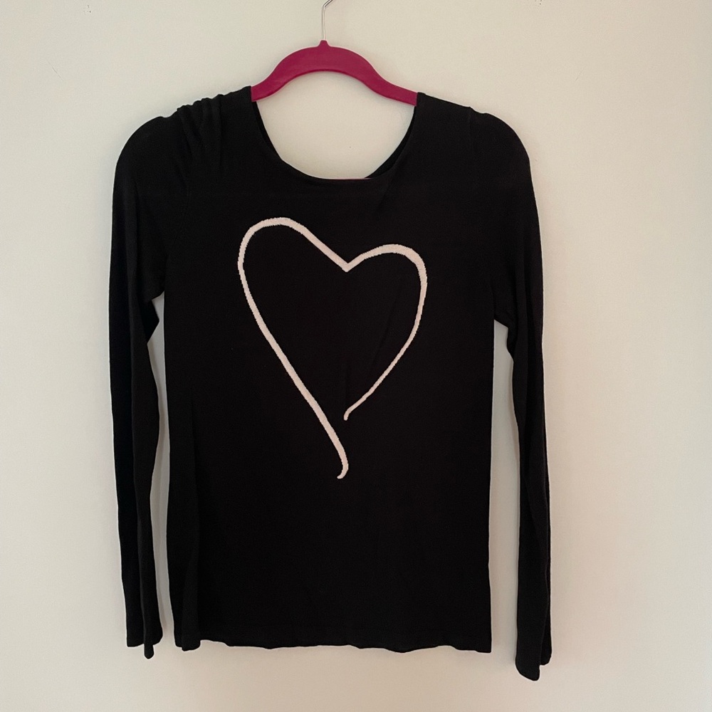EXPRESS black and white heart sweater. Size M.